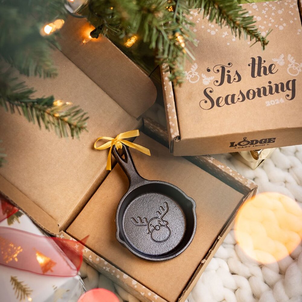 Lodge Cast Iron 2024 Holiday Mini Skillet - LIMITED EDITION - Picture 3 of 8